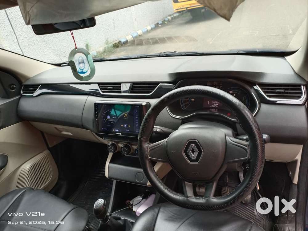 Renault Triber Rxt, 2021, Petrol