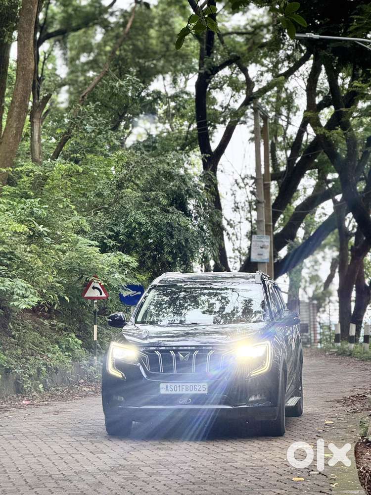 Mahindra Xuv700 Ax 5 Petrol Mt Str (e), 2022, Diesel