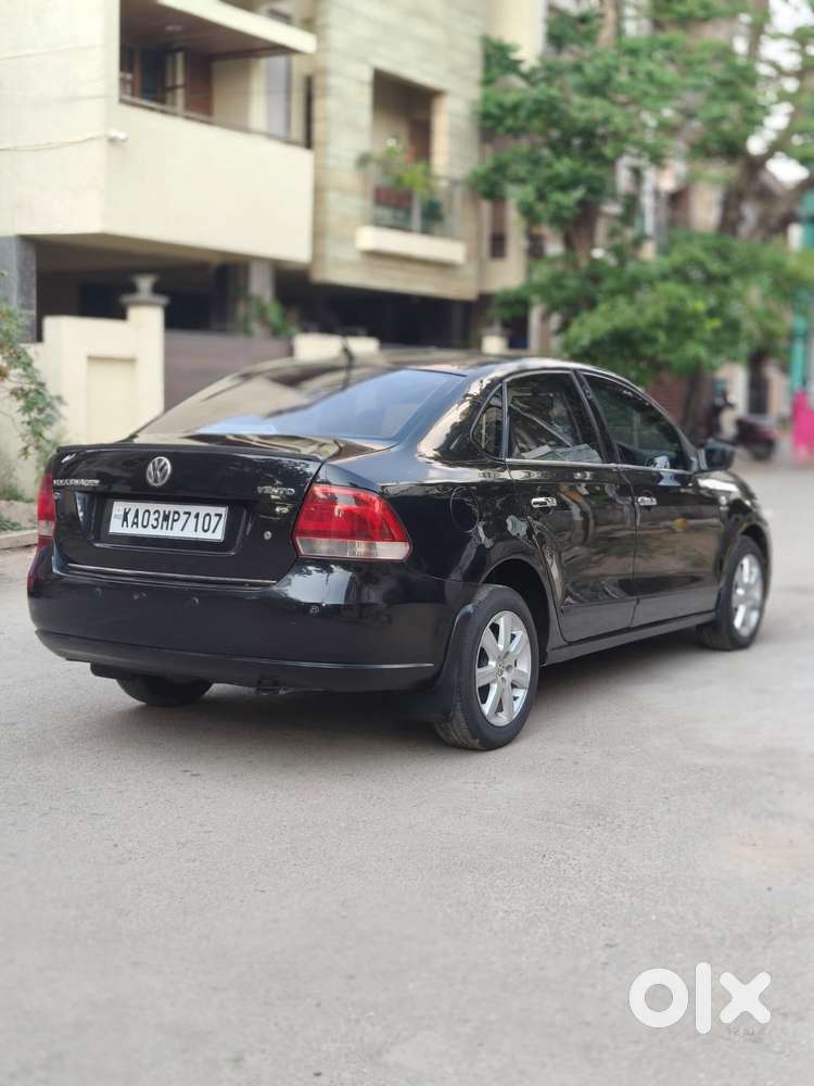 Volkswagen Vento 1.2 Highline Plus At 16 Alloy, 2011, Petrol