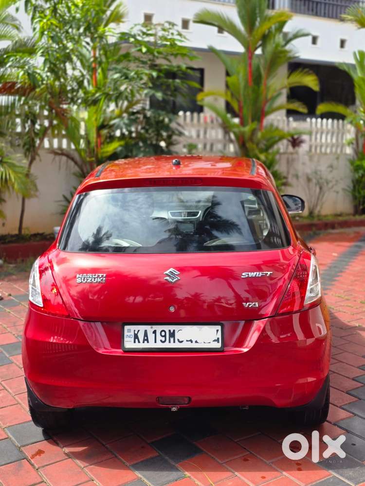 Maruti Suzuki Swift Vxi, 2012, Petrol
