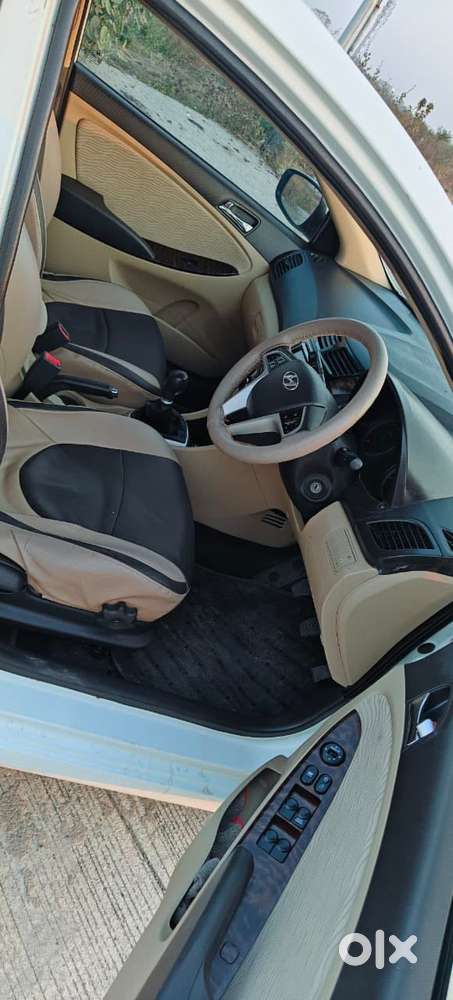 Hyundai Verna Vtvt 1.6 Sx, 2013, Petrol