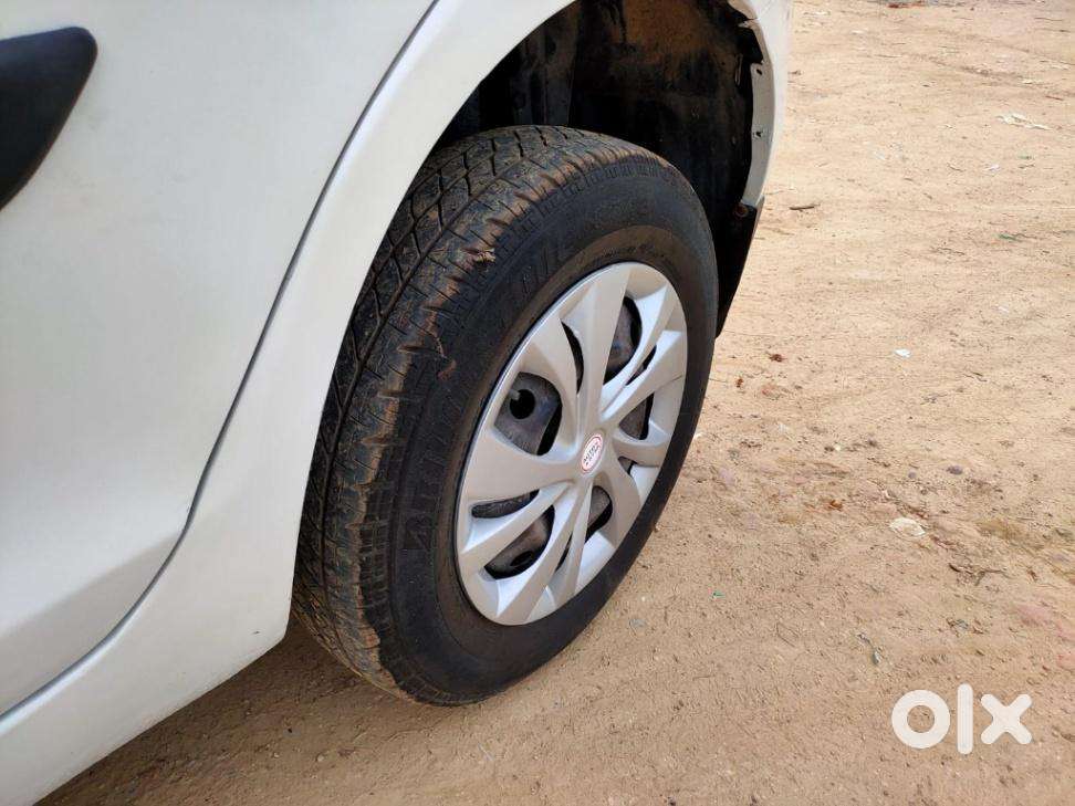 Maruti Suzuki Swift 1.2 Vxi (o), 2012, Petrol