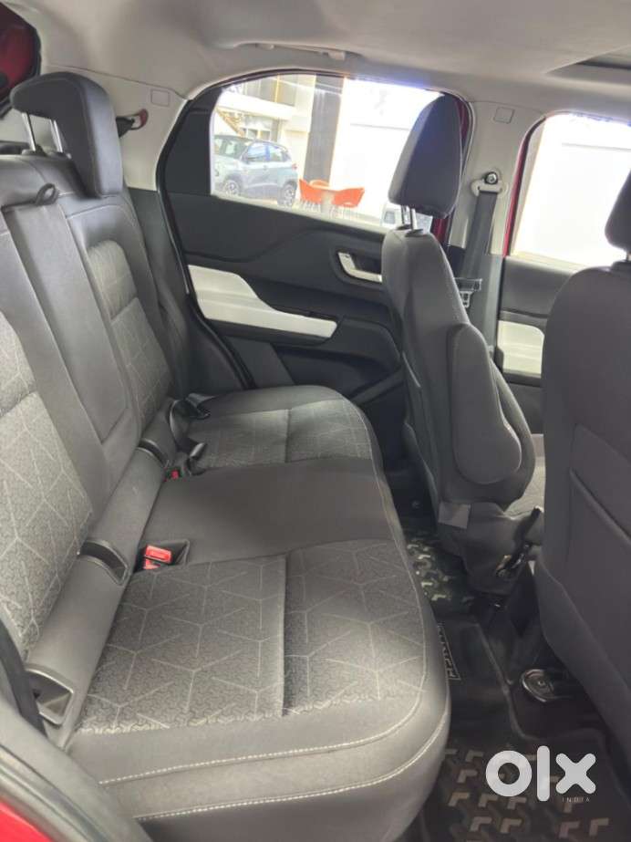 Tata Punch Creative Dual Tone Amt Sunroof, 2024, Petrol