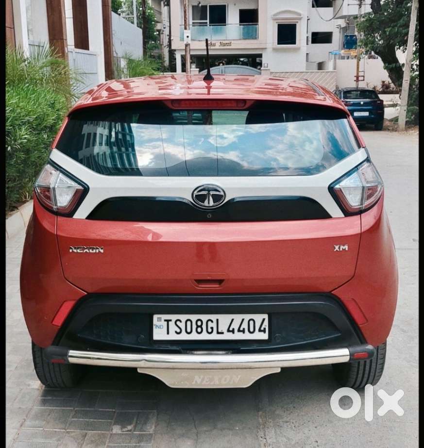 Tata Nexon, 2019, Petrol