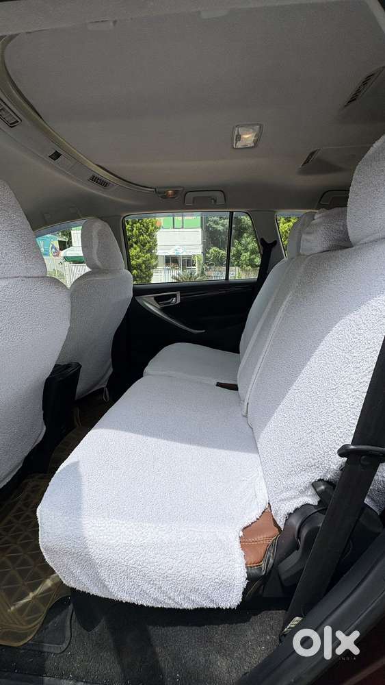 Toyota Innova Crysta 2.4 V, 2016, Diesel