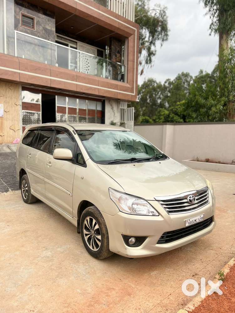 Toyota Innova 2.5 G (diesel) 7 Seater Bs Iv, 2012, Diesel