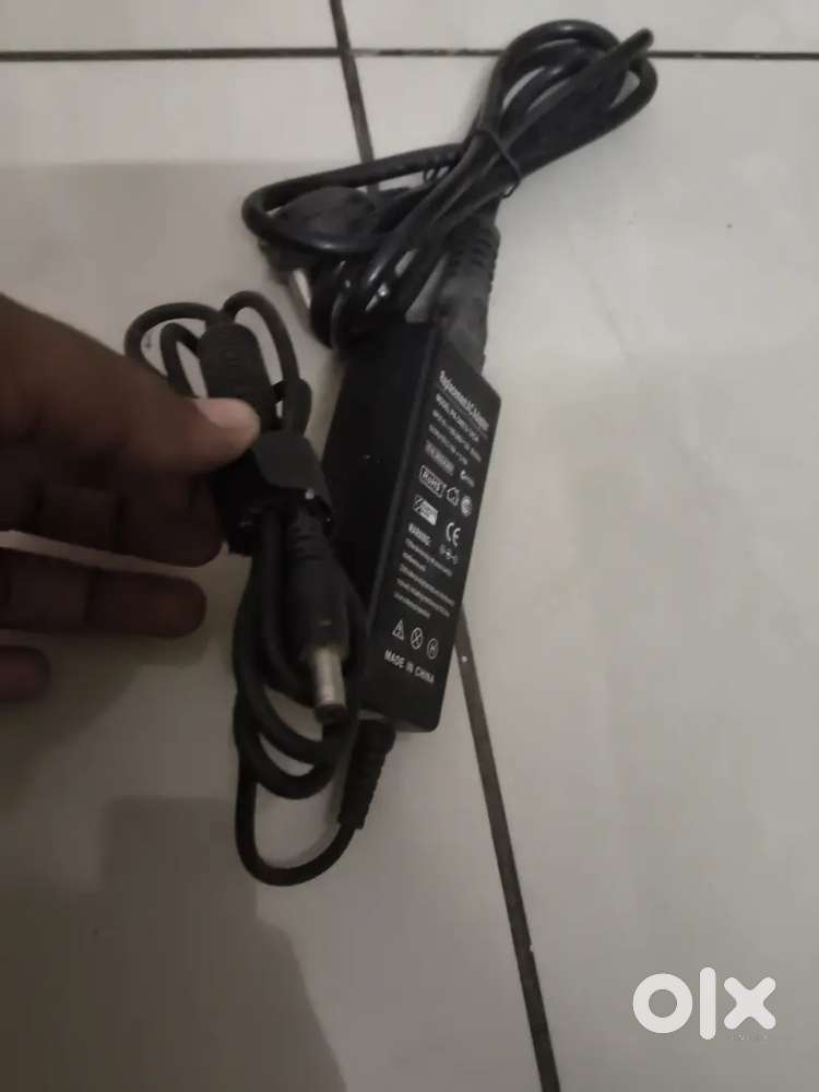 Laptop power adaptor