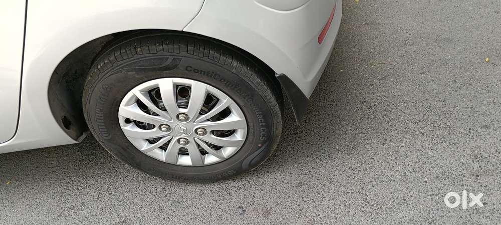 Hyundai I10 Sportz At, 2013, Petrol