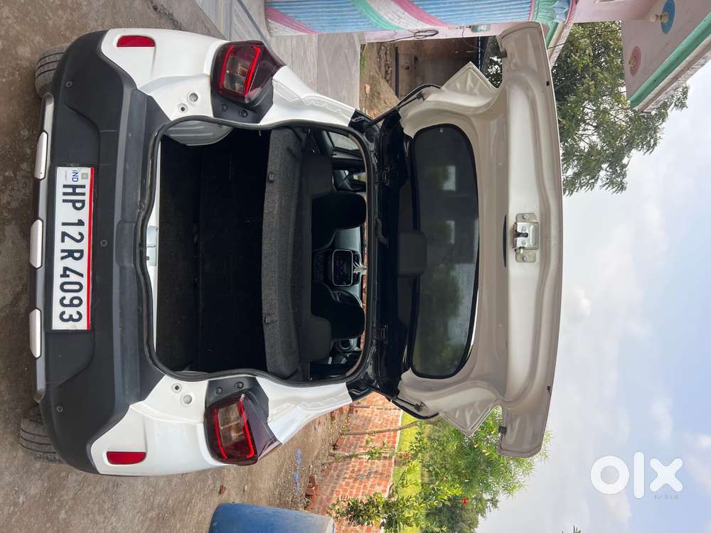 Renault Kwid 1.0 Petrol 2024