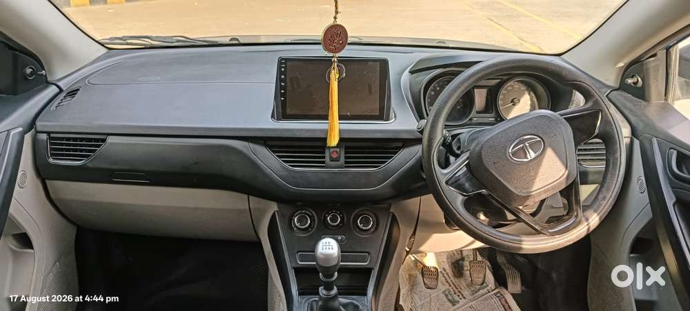 Tata Nexon, 2019, Petrol