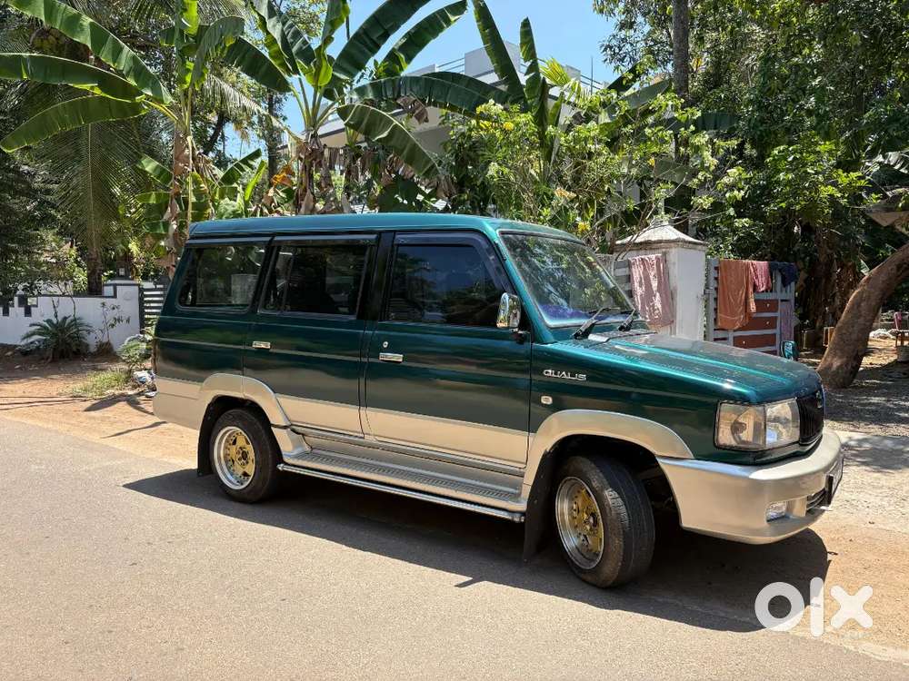 Toyota Qualis 2005 Diesel Well Maintained