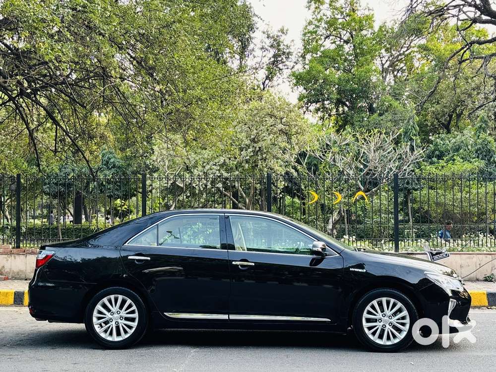 Toyota Camry Hybrid 2.5, 2016, Cng & Hybrids