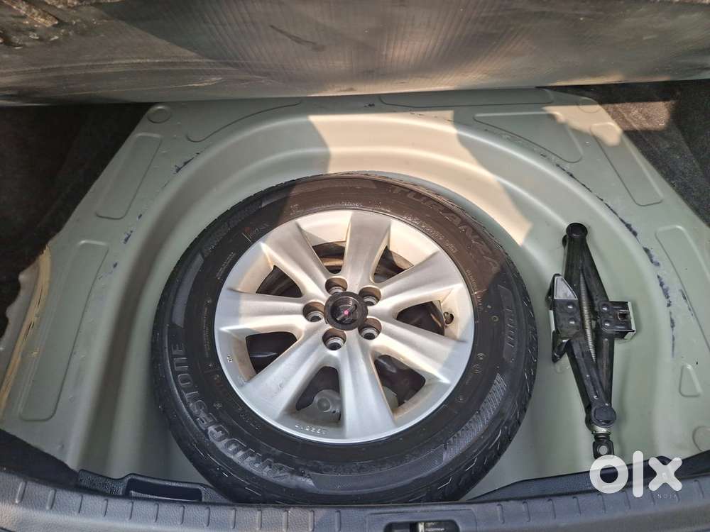 Toyota Corolla Altis