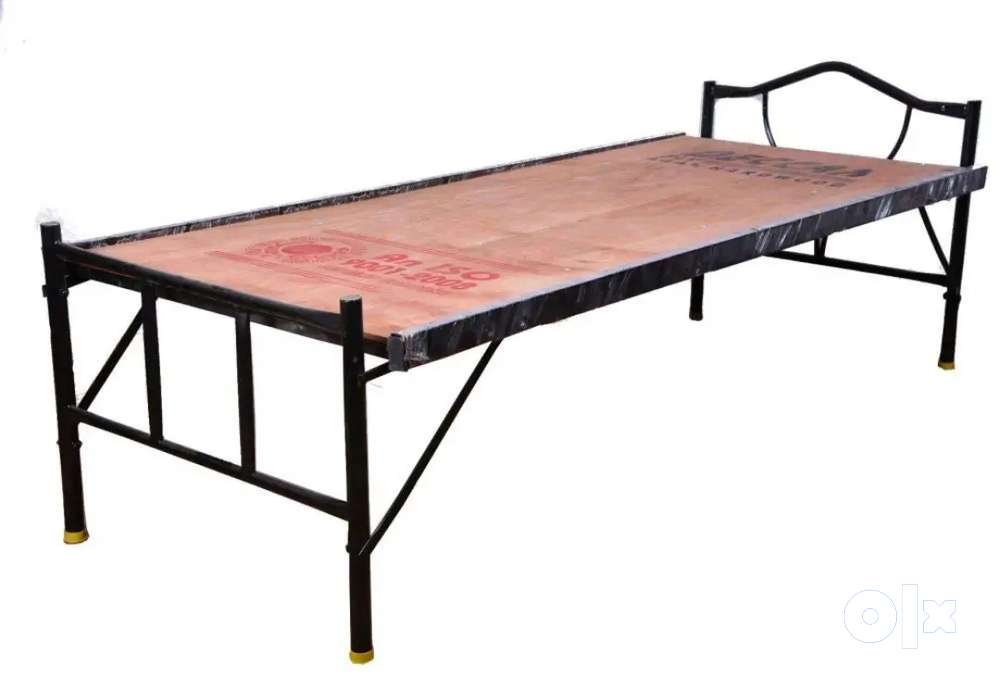 Iron 2024 bed cot