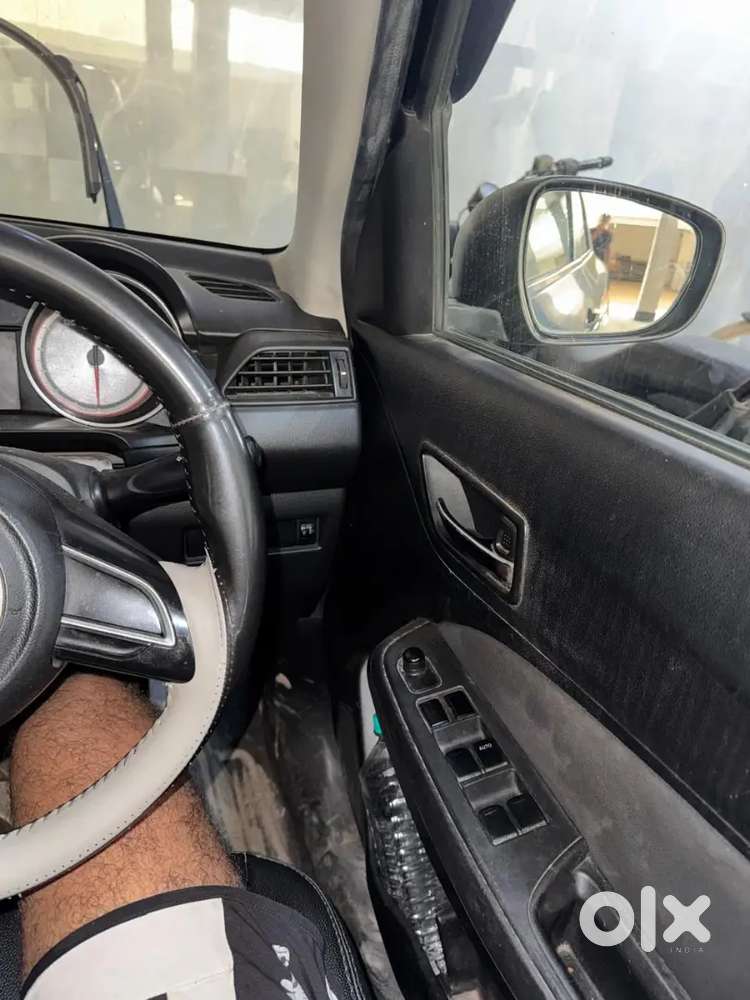 Maruti Suzuki Swift Vxi 2019