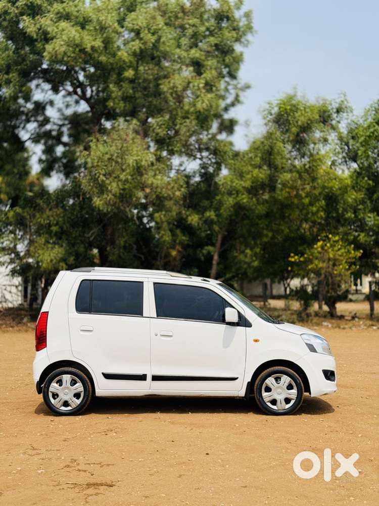 Maruti Suzuki Wagon R Vxi 1.0 Cng, 2017, Petrol