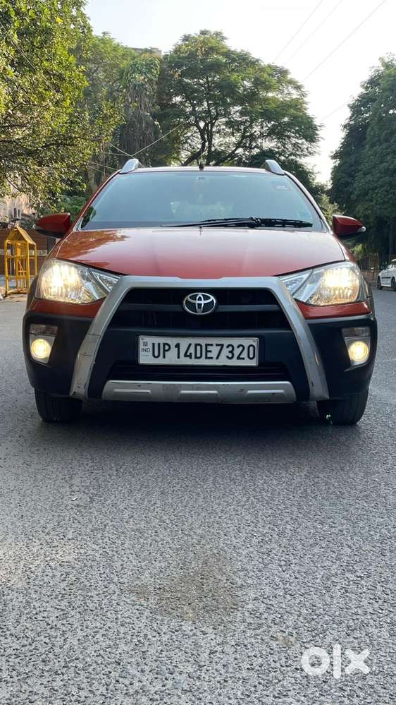 Toyota Etios Cross 1.2l G, 2017, Petrol
