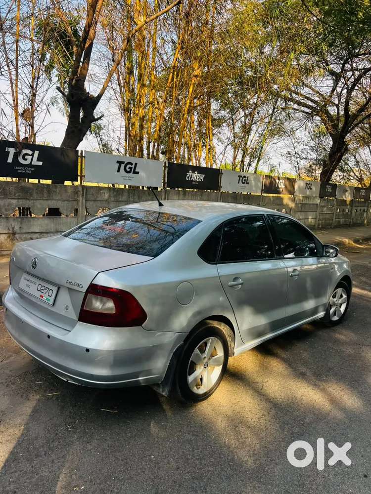 Skoda Rapid 2015 Diesel 130000 Km Driven