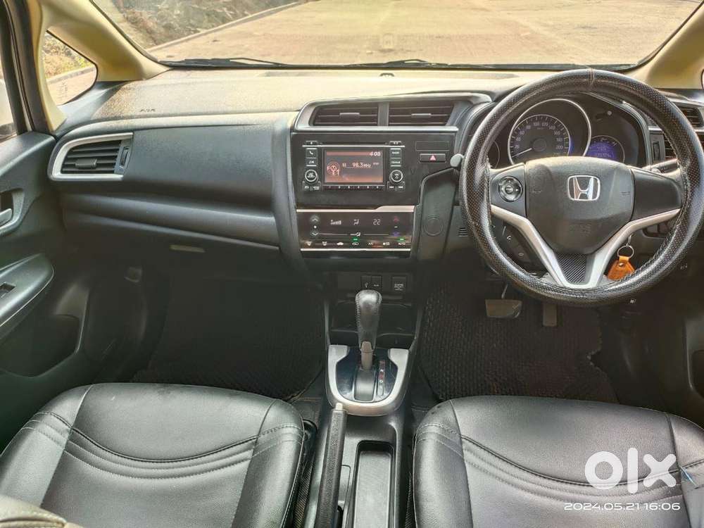 Honda Jazz V Automatic, 2016, Petrol