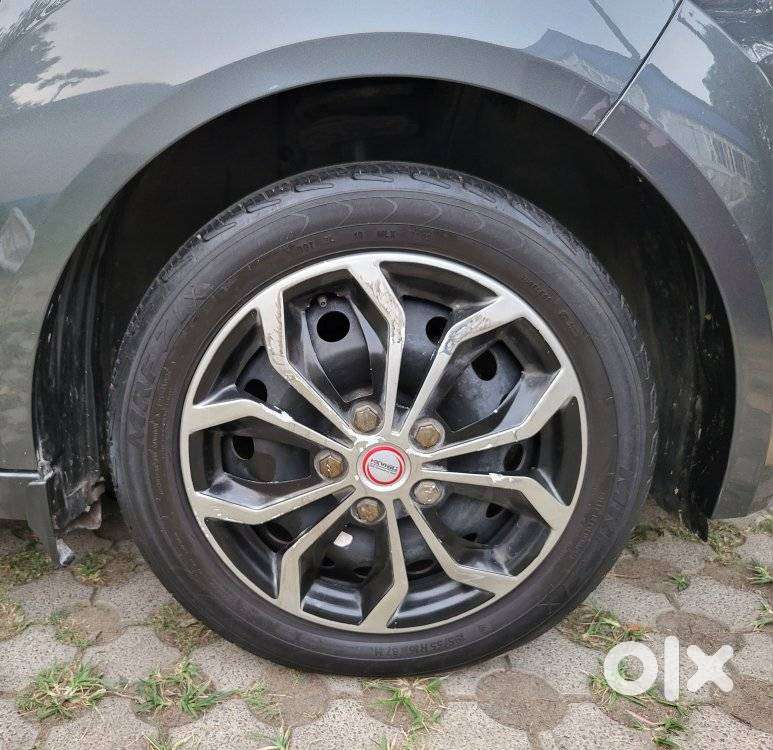 Tata Altroz 1.2 Xm Plus, 2022, Petrol