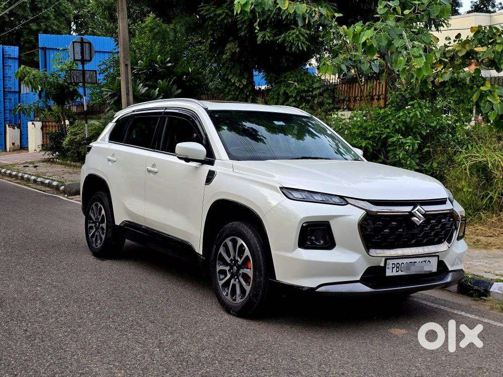 Maruti Suzuki Grand Vitara 1.5 Alpha Plus Intelligent Hybrid Ecvt, 2..