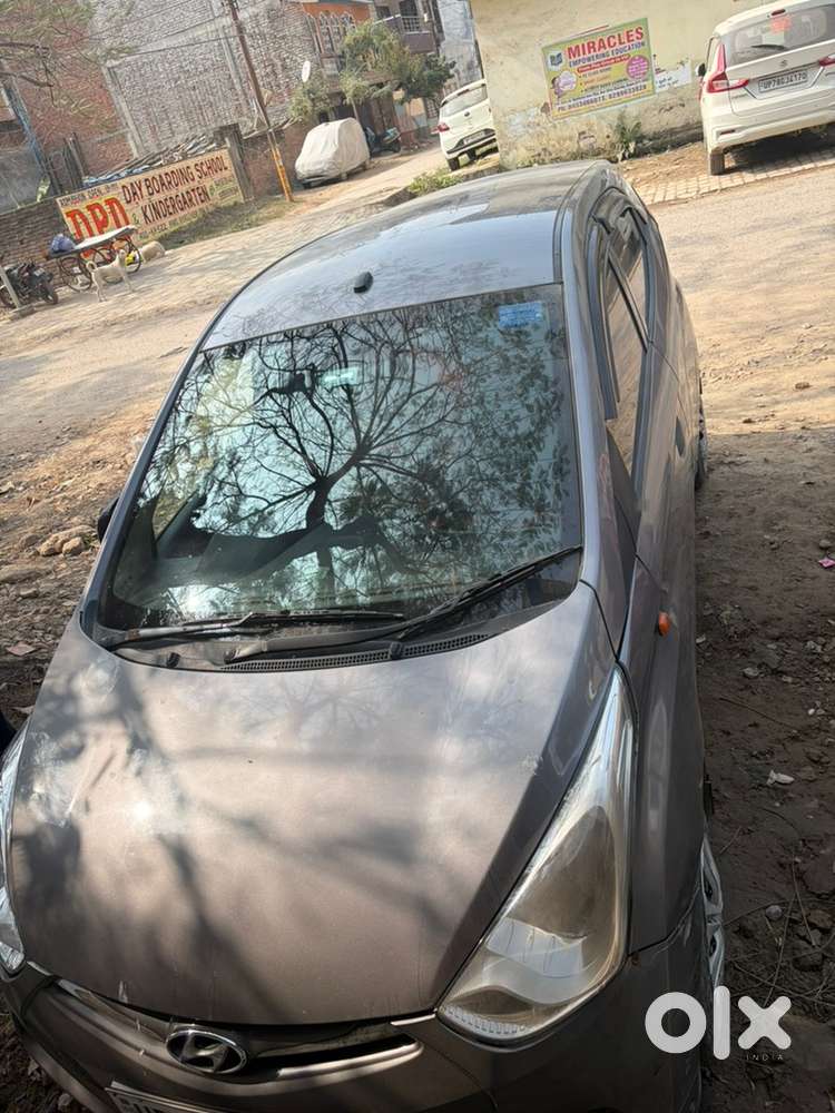 Hyundai Eon Petrol Manual 2015 Year