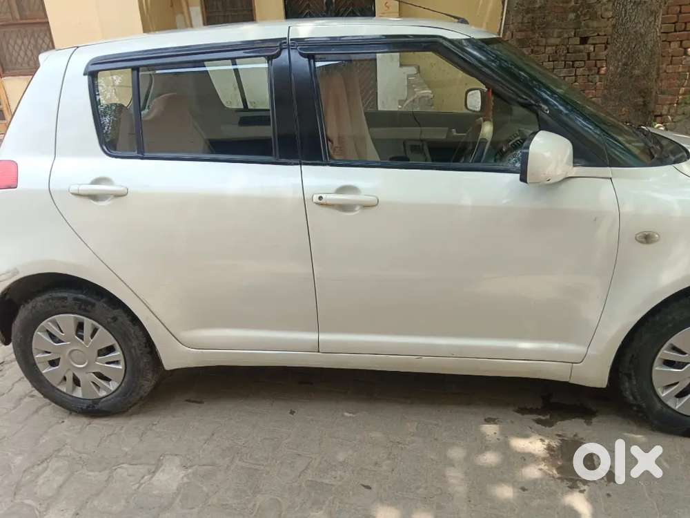 Car Conditions Good Drive Silent Engine Petrol