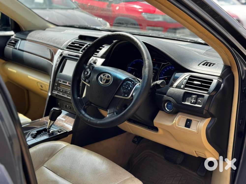 Toyota Camry 2.5l Automatic, 2015, Petrol