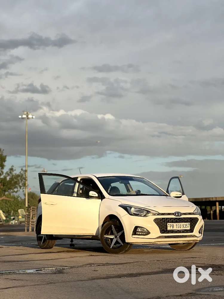 I20 2018 Diesel, Punjab Number, New Tyre And Alloy Wheels