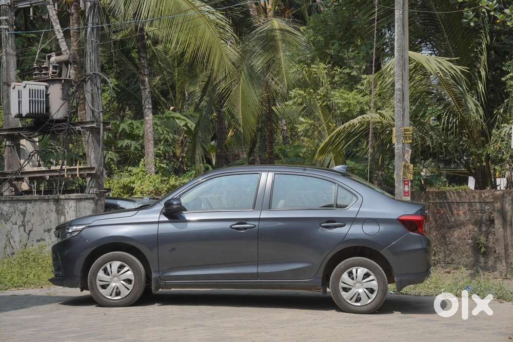 Honda Amaze 2024 Petrol Well Maintained
