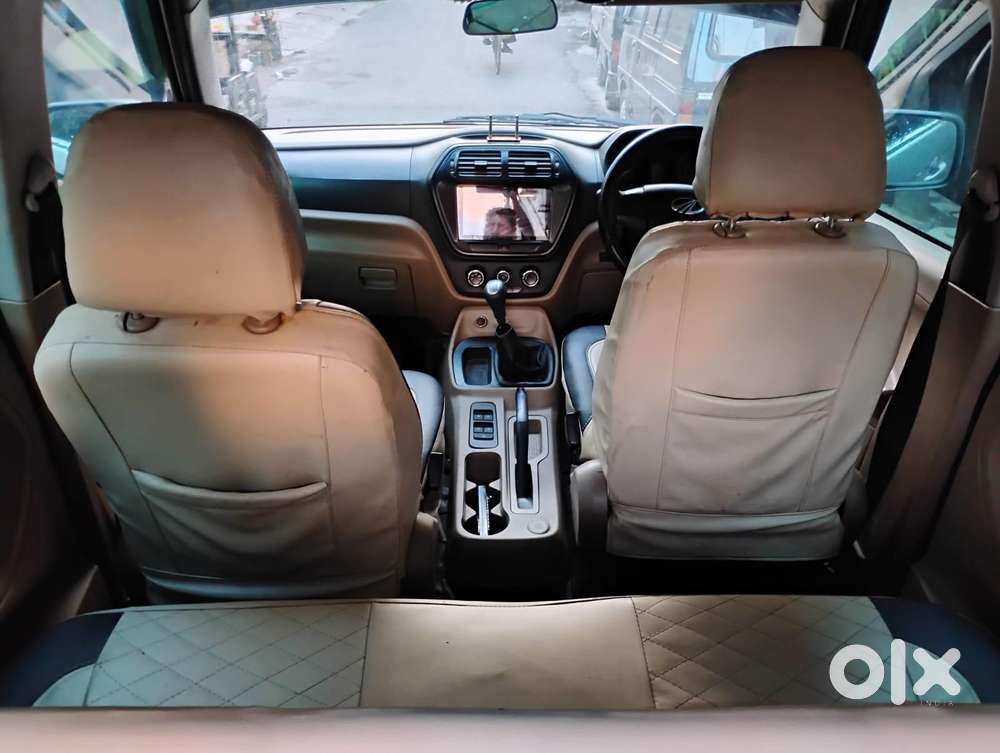 Mahindra Tuv 300 T4, 2016, Diesel