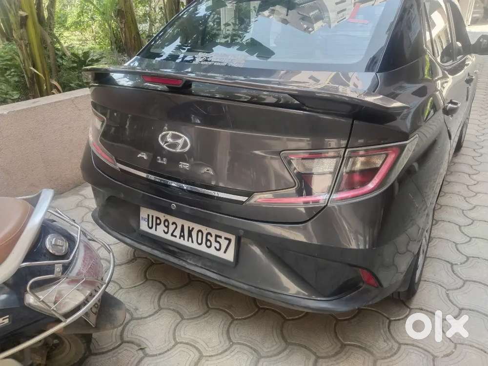 Hyundai Aura 2022 सीएनजी और अन्य 95000 Km Driven