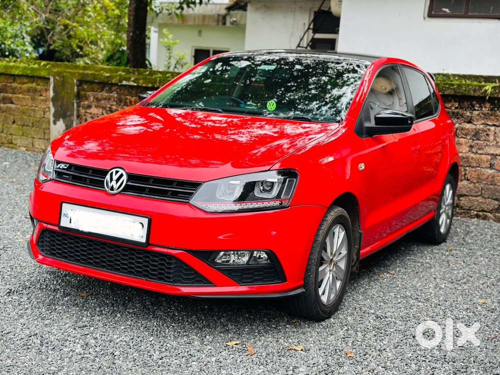 Volkswagen Polo 2015, With Proper Service. Urgent Sale