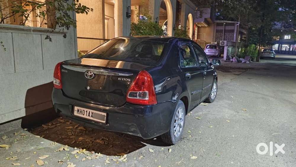 Toyota Etios V, 2011, Petrol