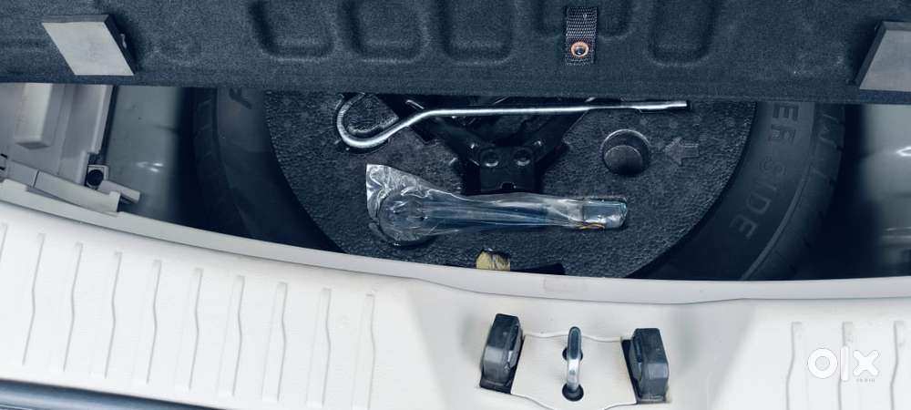 Mahindra Xuv300 W6, 2020, Petrol