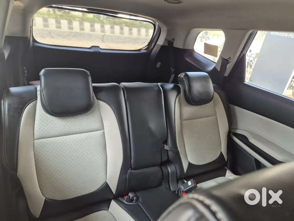 Kia Carens 1.4 Prestige 2023