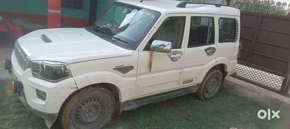 Mahindra Scorpio S6+