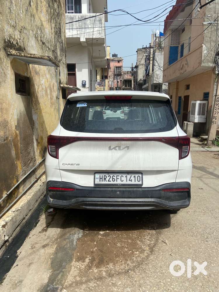 Kia Carens Petrol 2023