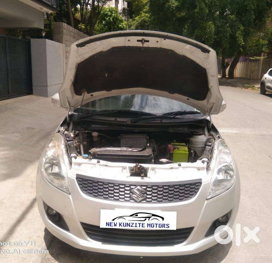 Maruti Suzuki Swift Vvt Zxi, 2014, Petrol