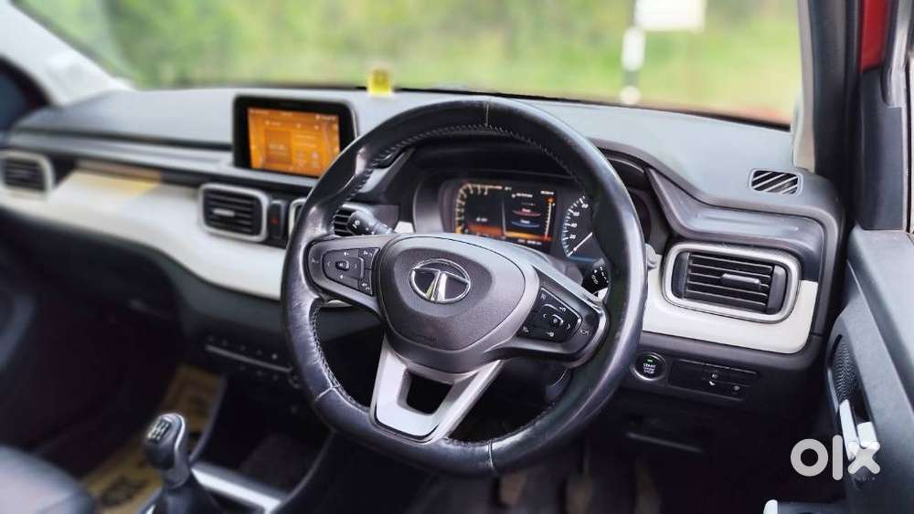 Tata Punch Creative Flagship Dual Tone Mt, 2022, Petrol