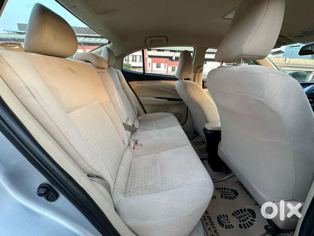 Toyota Yaris J Cvt, 2019, Petrol