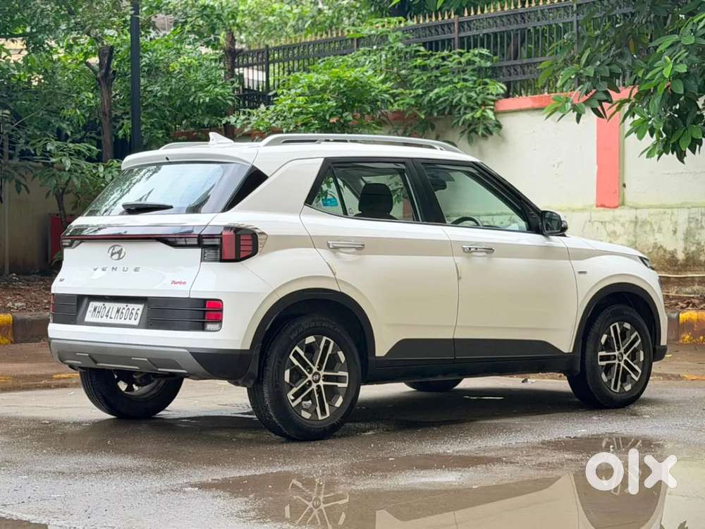 Hyundai Venue 1.0 Sx (o) Turbo Dct, 2023, Petrol