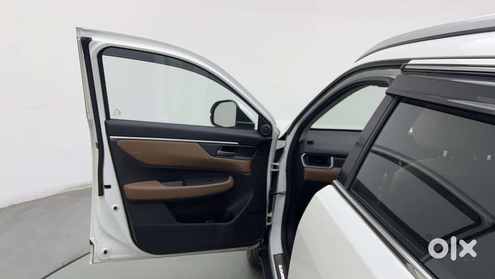 Honda Elevate Zx Cvt, 2023, Petrol