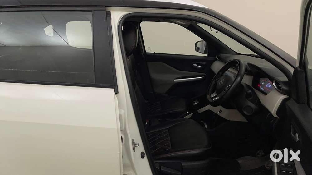Nissan Magnite 1.0 Xv Dual Tone, 2021, Petrol
