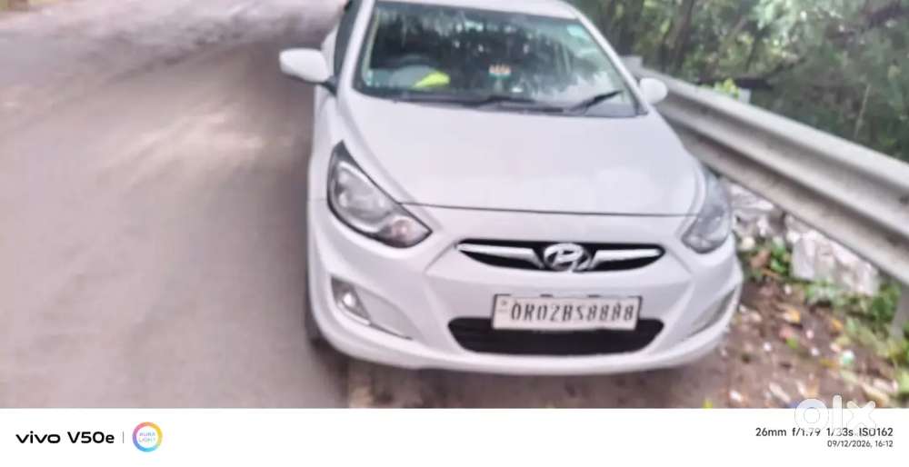 Hyundai Verna 1.6 Vtvt 2011 Manual Milage 17 Kmpl