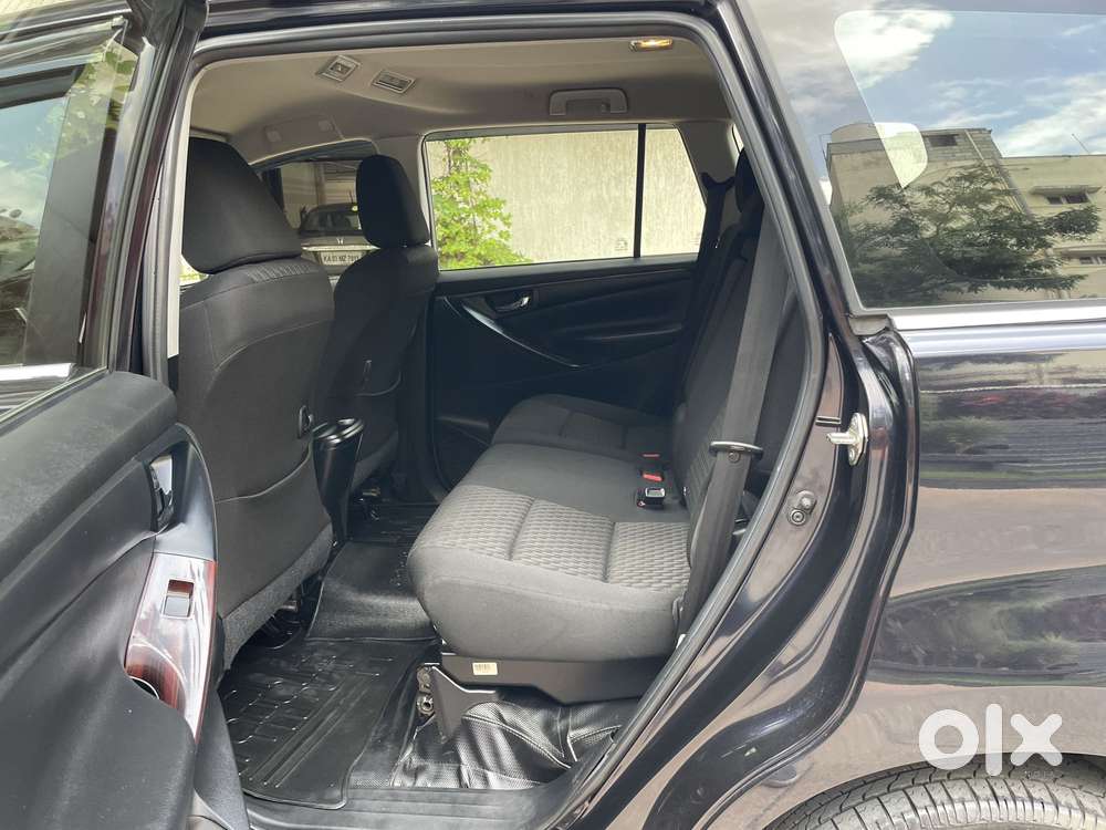 Toyota Innova Crysta [2020-ongoing] 2.4 Gx At 8 Str, 2022, Diesel