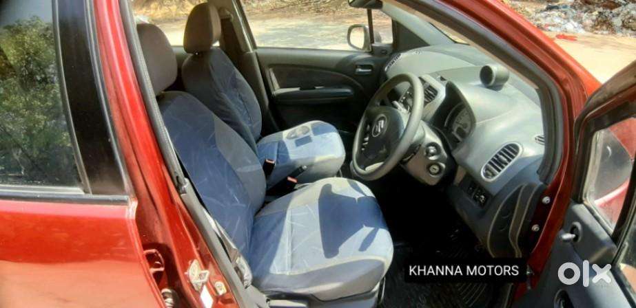 Maruti Suzuki Ritz Vxi, 2011, Petrol