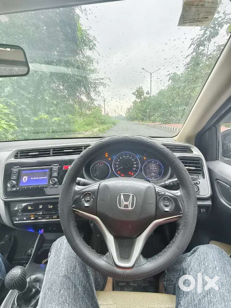 Honda City Hybrid 2016 Top Model Push Button Start Sunroof