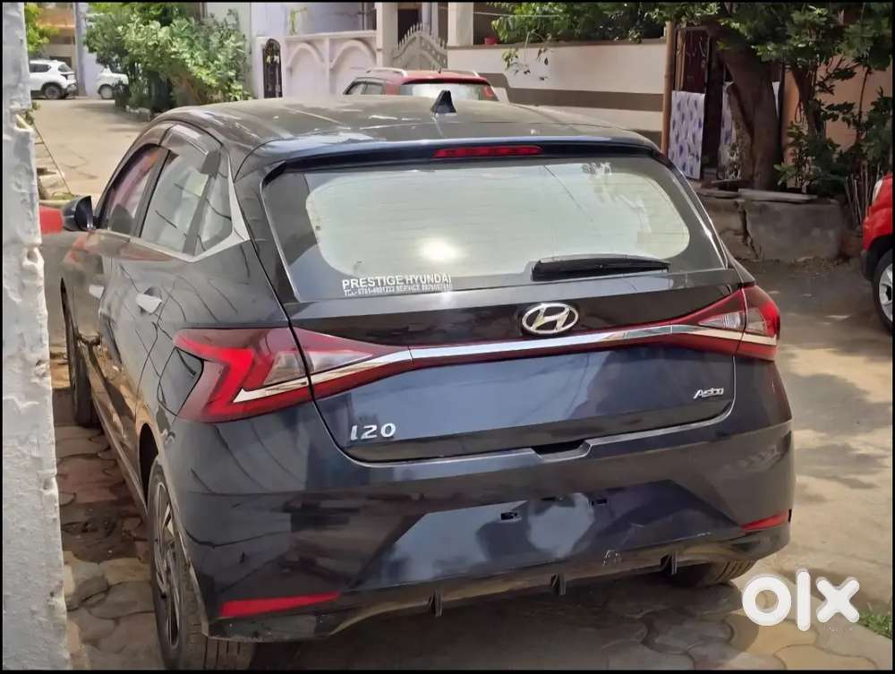 I20 2021 Petrol, Single Handedly Driven, Leather Seats, Dual Screens