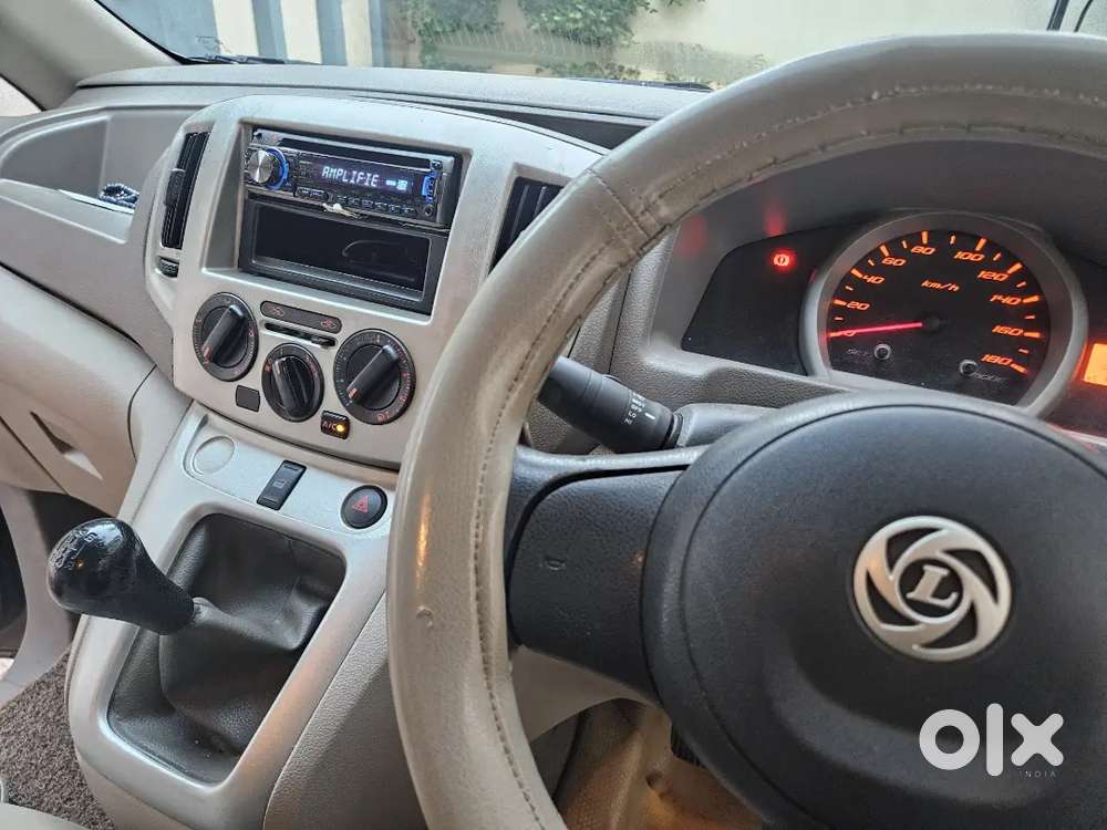 Ashok Leyland Stile/(nissan Evalia Rebadge )